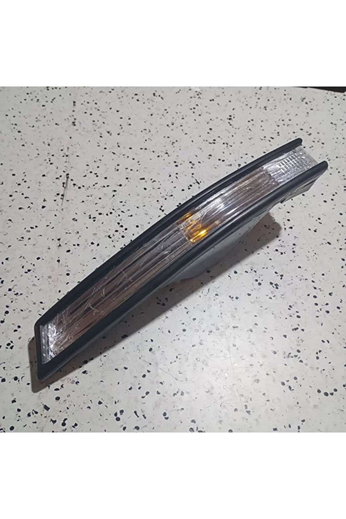 3C0953041L 06-11 VW Passat Sol Tampon Sinyali ve Çerçeves AtiParts
