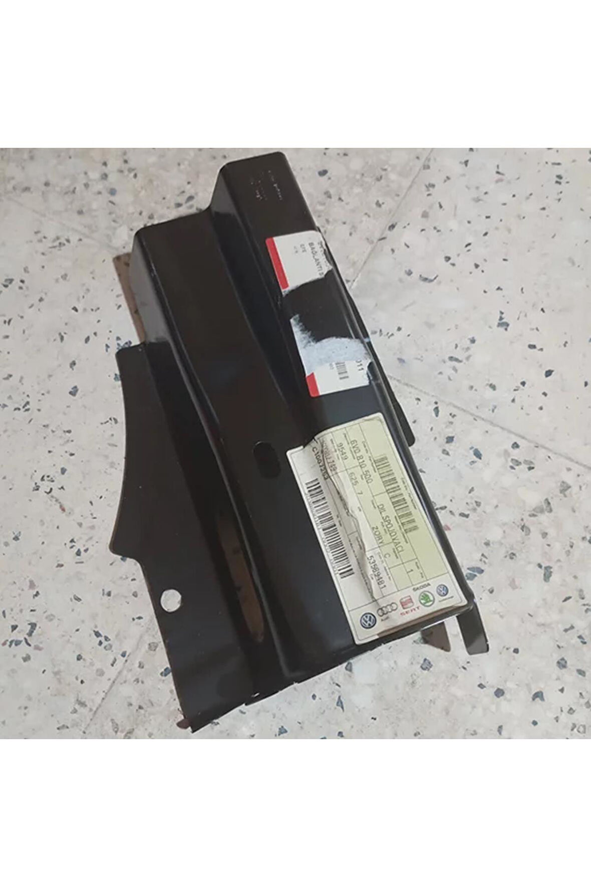 6V0810500 15-23 Skoda Fabia Sağ Marşbiyel Destek Sacı