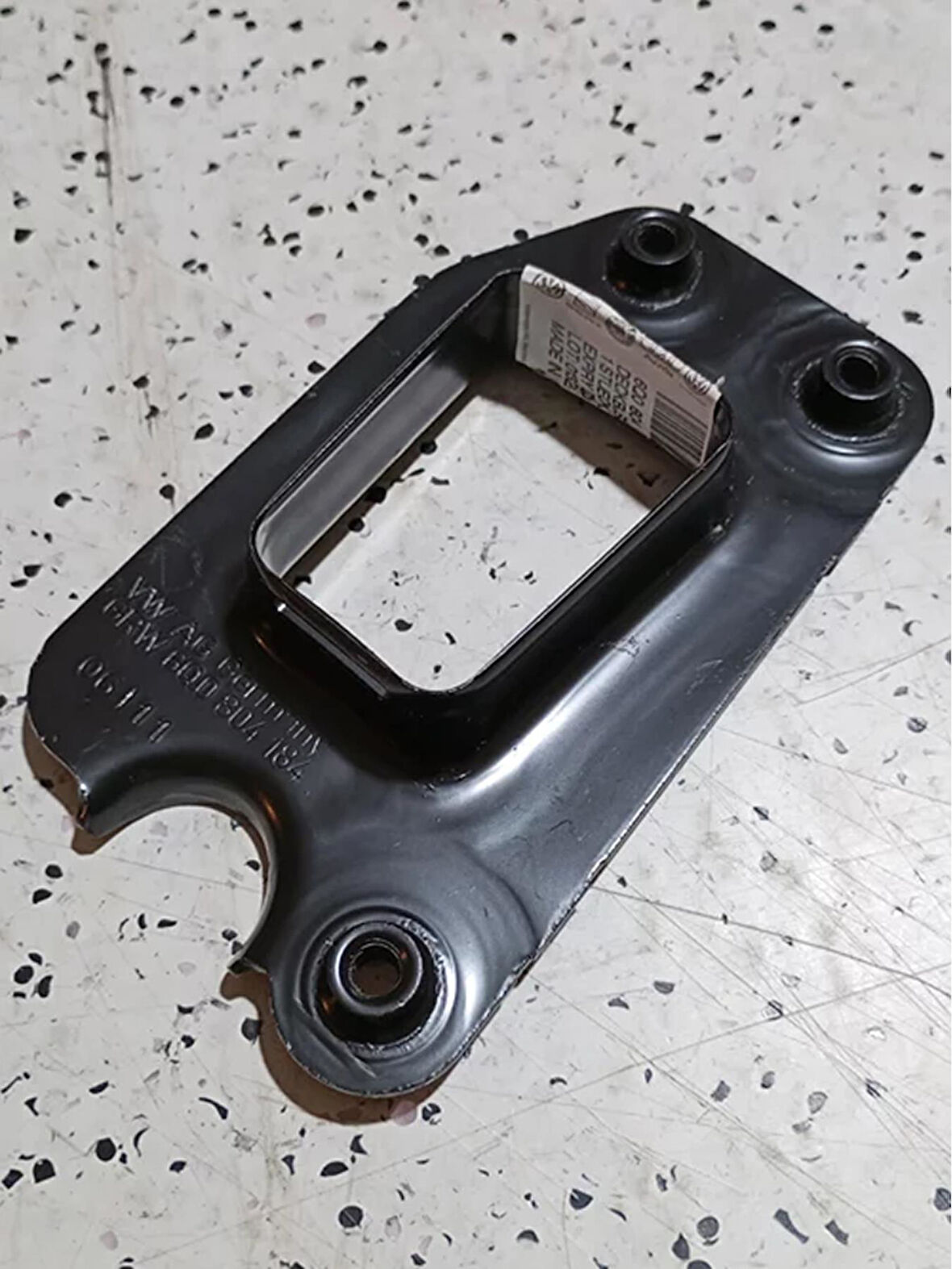 6Q0804184 2002-2005 VW Polo Sağ Ön Şasi Ucu AtiParts