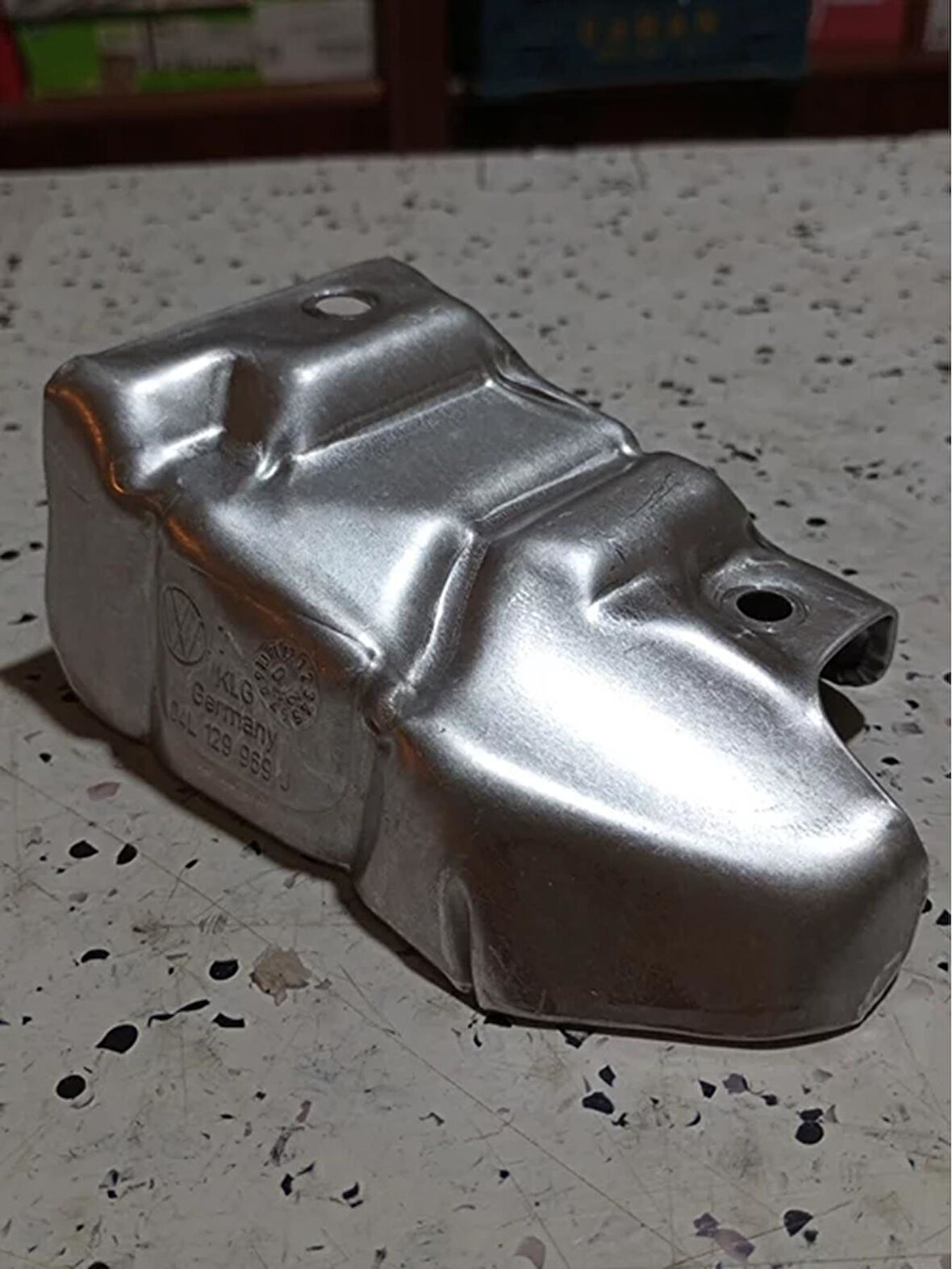 04L129969J 2012-2017 VW CC Turbo Isı Yalıtım Kalkanı AtiParts