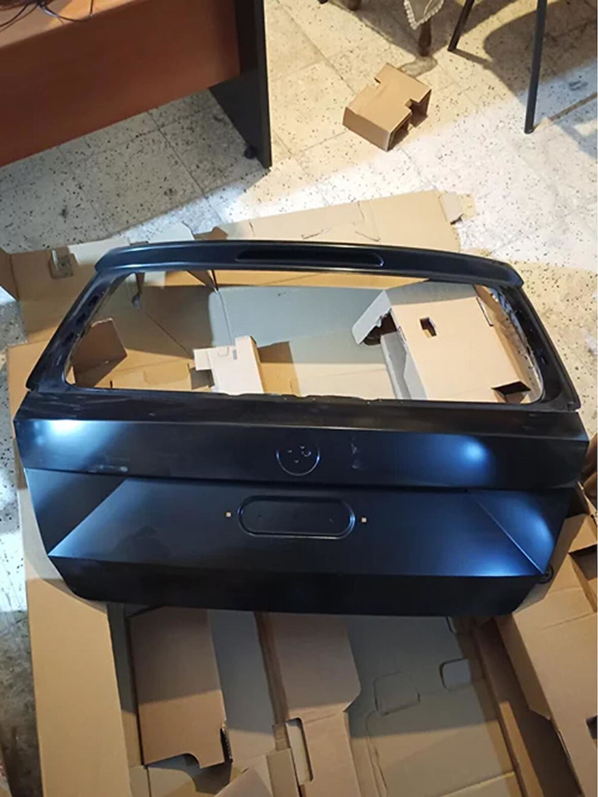 6V6827023D 2015-2021 Skoda Fabia Bagaj Kapağı AtiParts