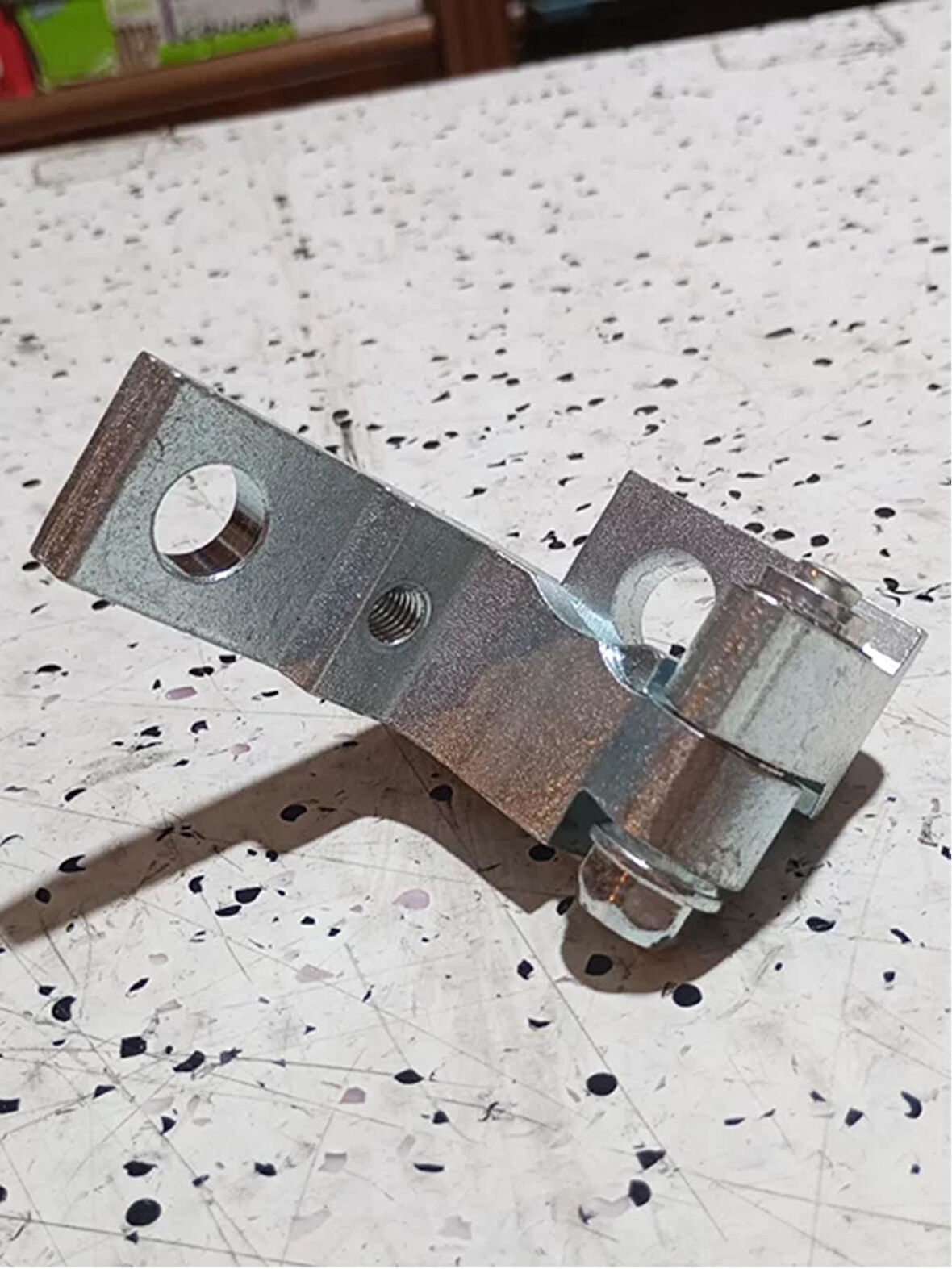 3B4833401E 1997-2000 VW Passat Sol Arka Kapı Menteşesi AtiParts