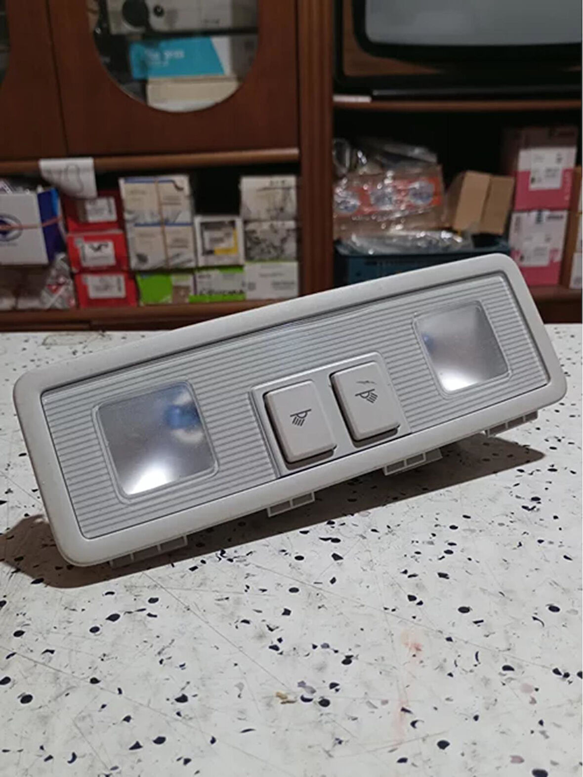 3V0947291 Y20 2015-2017 Skoda Superb Tavan Lambası AtiParts