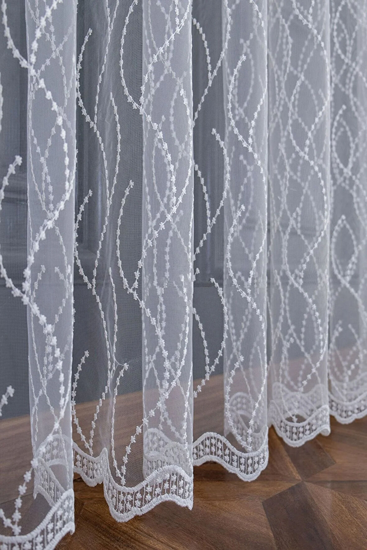 Sarmaşık Brode Işlemeli 1 E 3 Kat Pileli Tül Perde