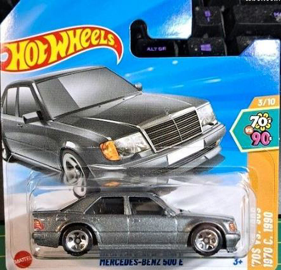 Hot Wheels Tekli Arabalar Mercedes-Benz 500 E JBB60 ('70s vs. '90s)