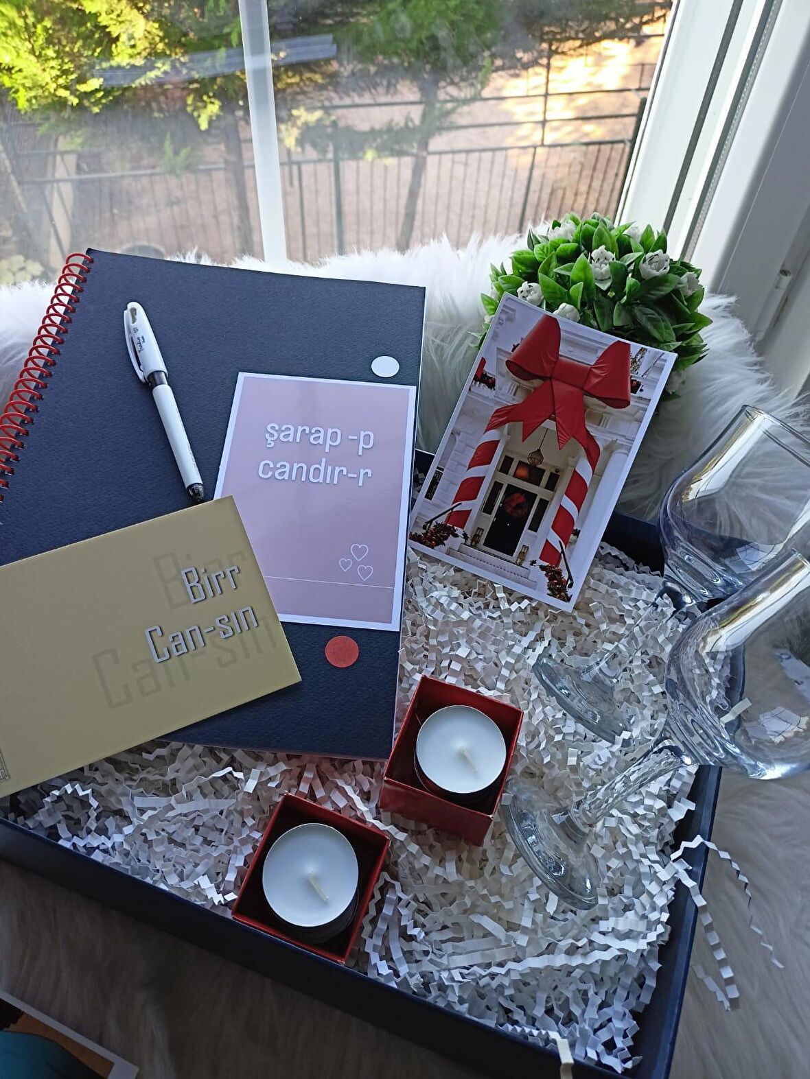 hediye kutusu seti-defter-2li şarap kadehi-tealight-motto kart