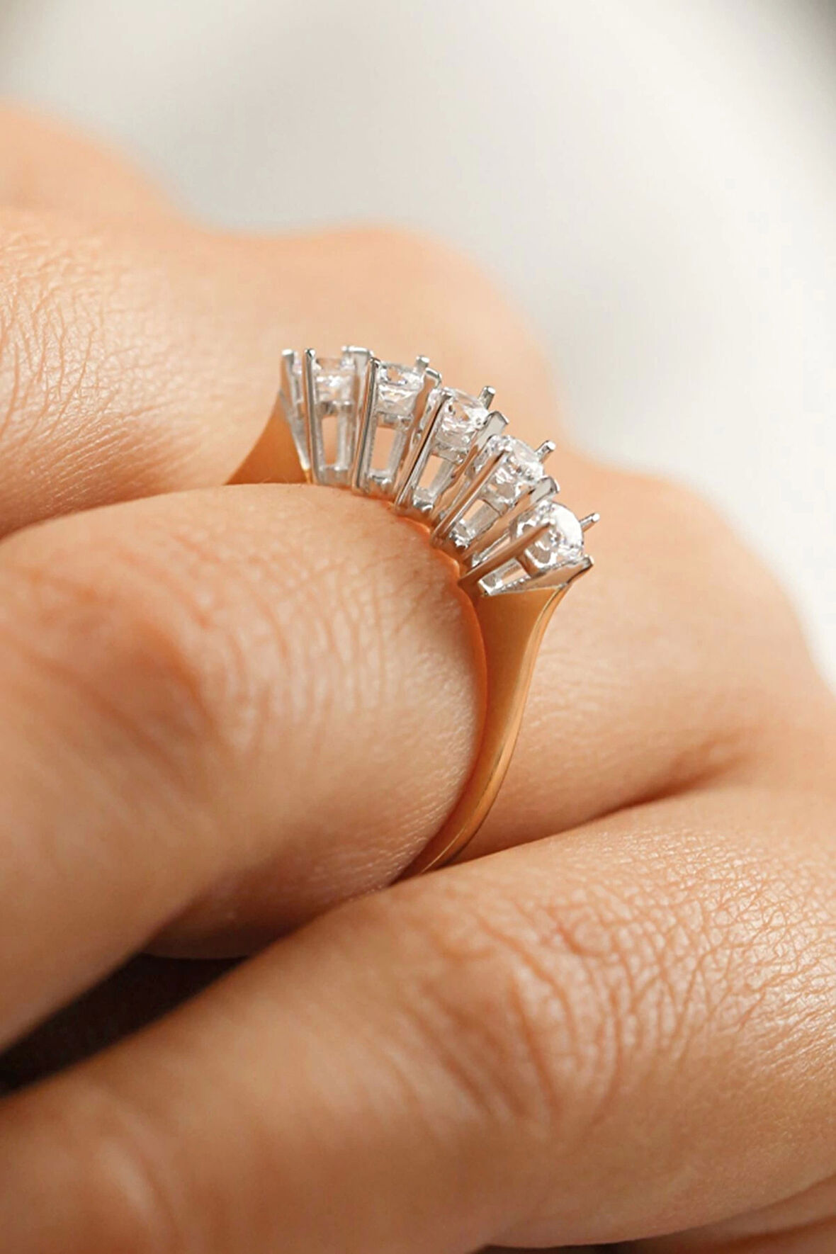 Sevgililer Günü Beştaş Altın Yüzük