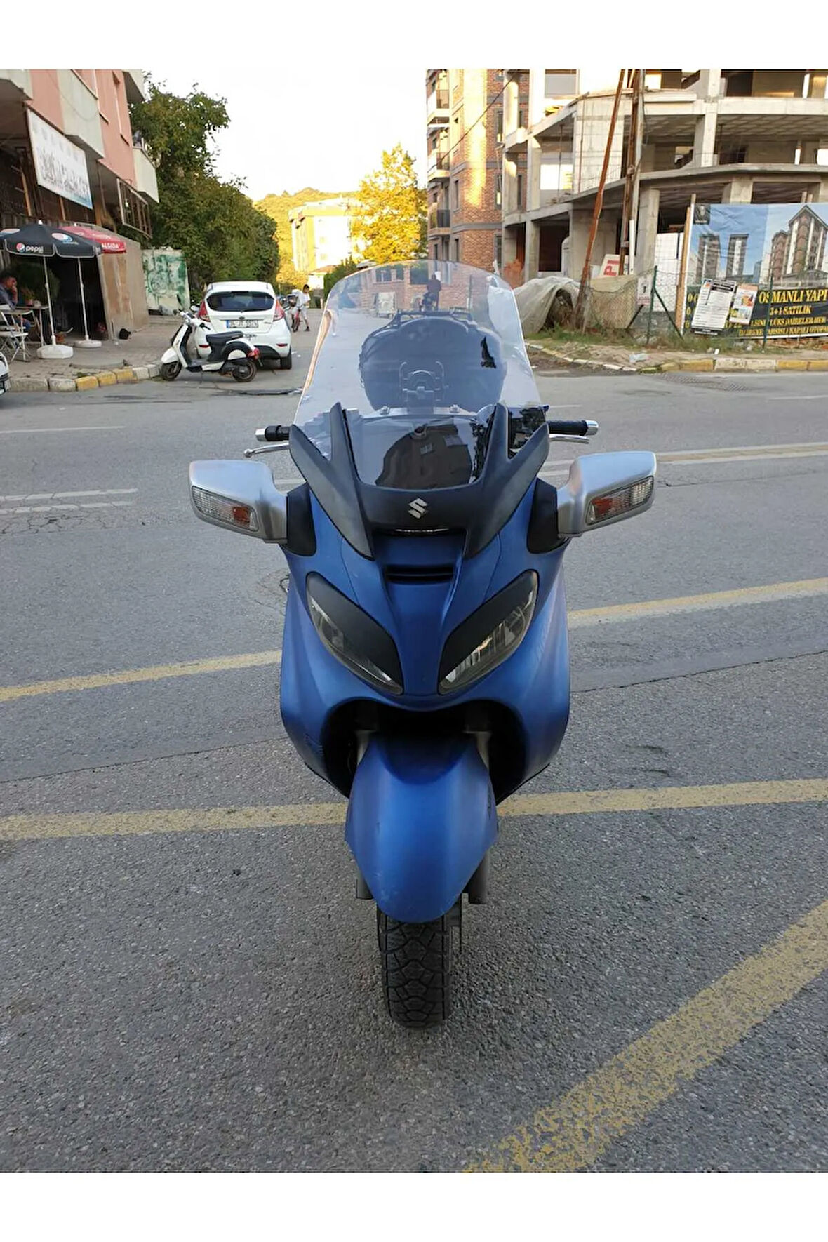 Suzuki Burgman 650 Siperlik Ön Cam 2005 2018 Model 65cm Şeffaf Renkli 4mm ORTA BOYLU CAM