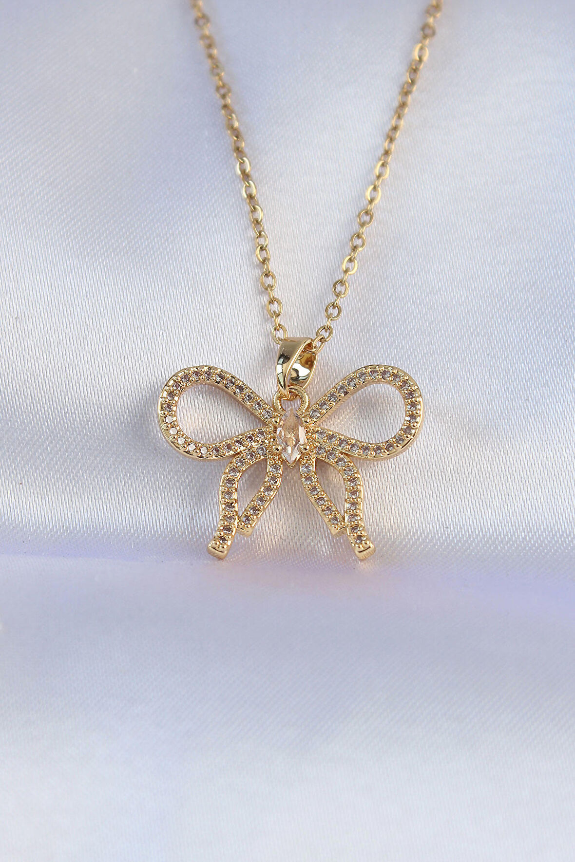 Buyers Butik 316L Çelik Zincir Gold Renk Zirkon Taşlı Fiyonk Kolye