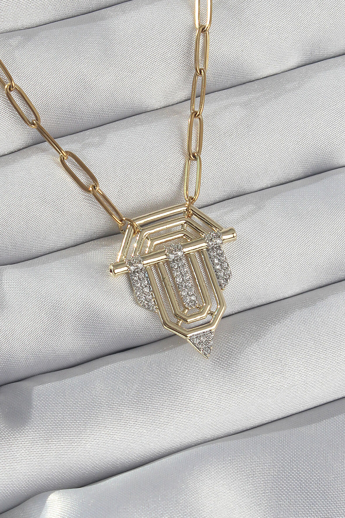 Buyers Butik 316L Çelik Zincir Gold Renk Zirkon Taşlı Serenay Kolyesi