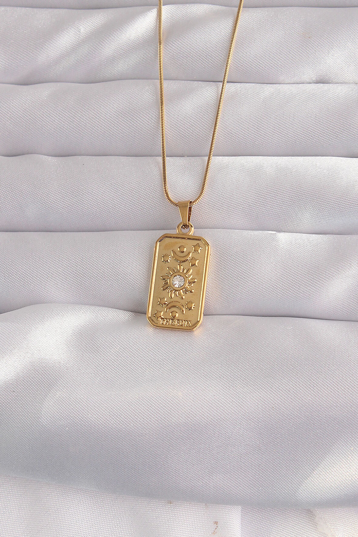 Buyers Butik 316L Çelik Gold Renk Zirkon Taşlı Aksesuarlı Vintage Kolye
