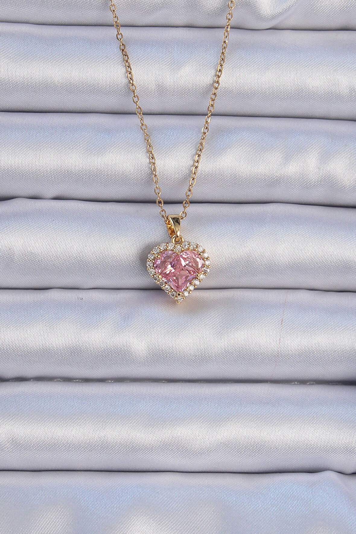 Buyers Butik 316L Çelik Zincir Altın Renk Pembe Zirkon Taşlı Kalp Kolye