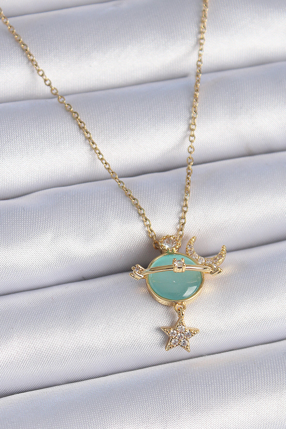 Buyers Butik 316L Çelik Zincir Gold Renk Zirkon Taşlı Gezegen Model Ay Yıldız Detay Kadın Kolye