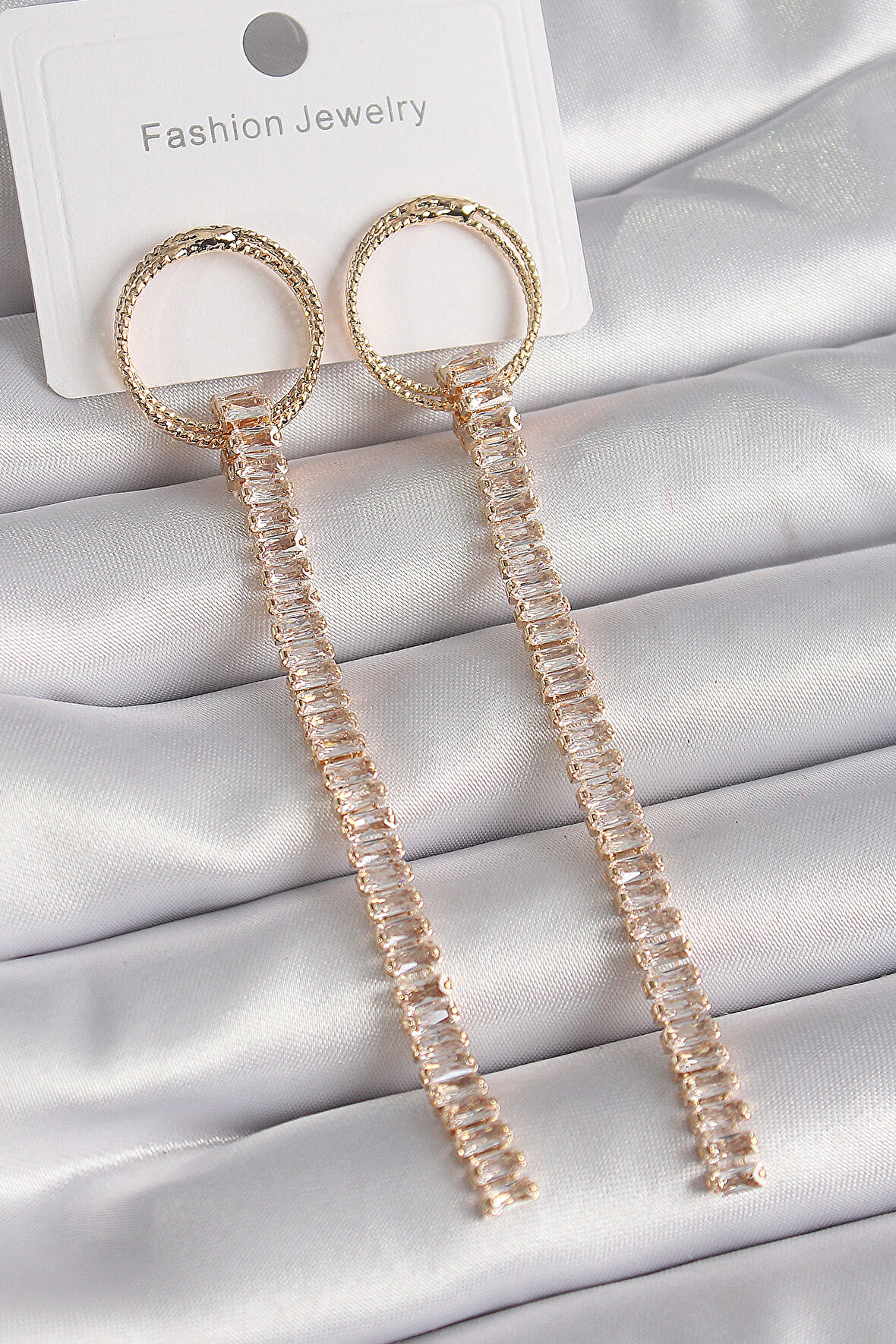 Buyers Butik Pirinç Gold Renk Halka Zirkon Taşlı Su Yolu Model Kadın Küpe