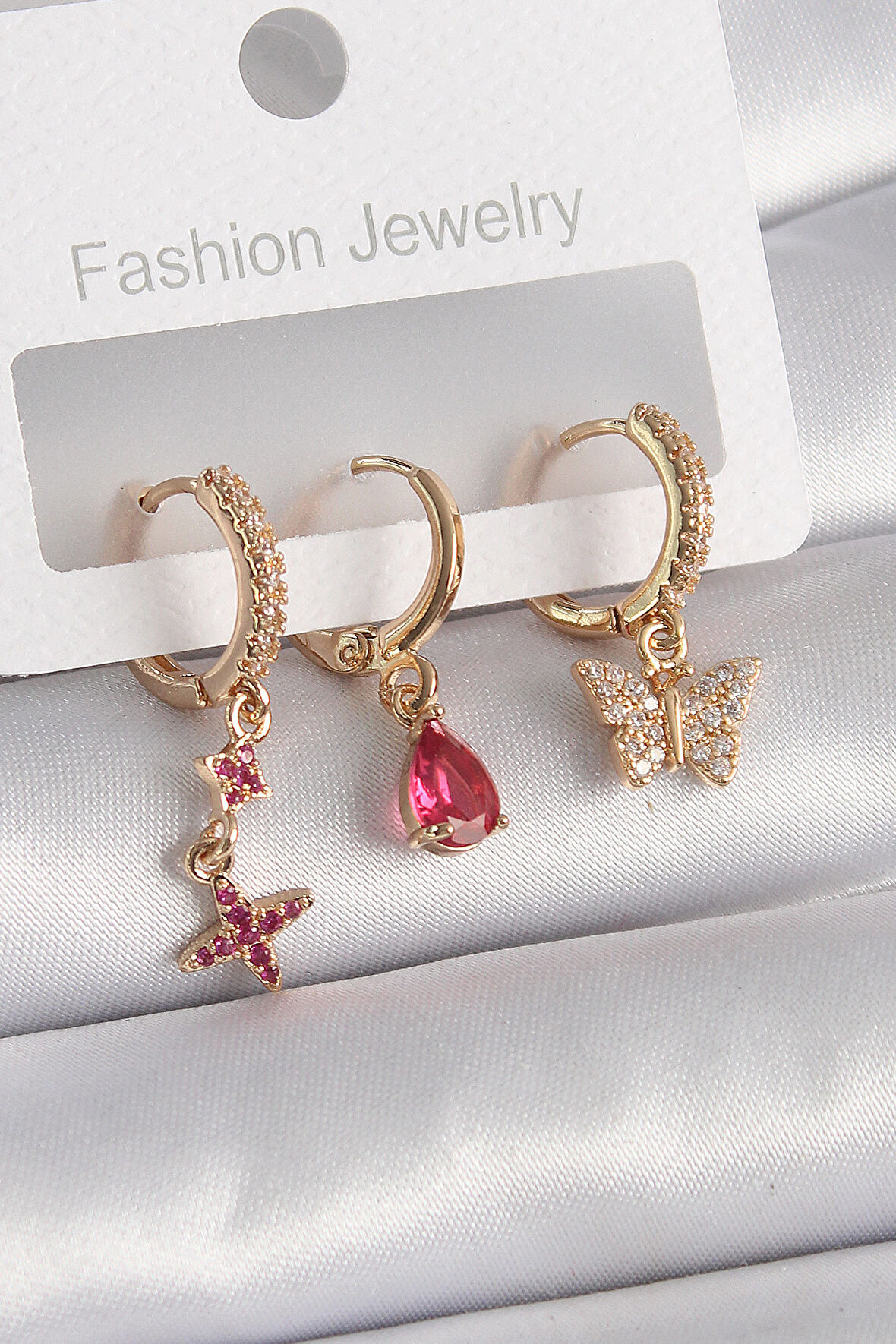 Buyers Butik Pirinç Gold Renk Zirkon Taşlı Kelebek Damla Model Kadın Küpe