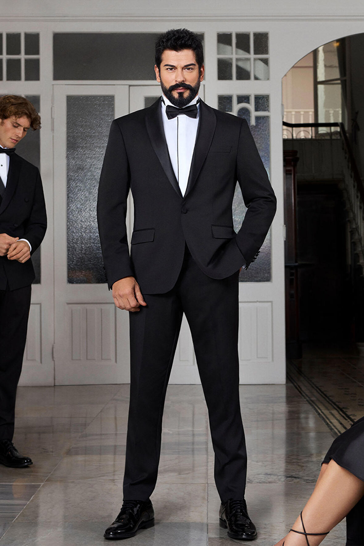 Erkek Siyah Slim Fit Dar Kesim Kırlangıç Yaka Desenli Klasik Smokin Takım