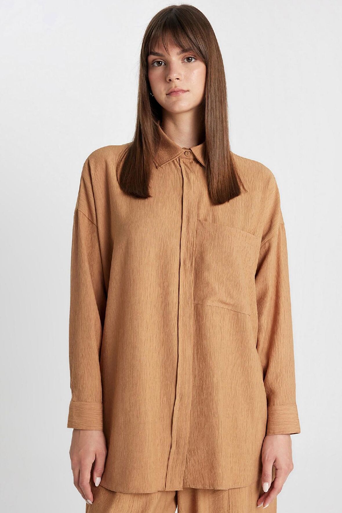 DeFacto Relax Fit Krinkıl Kumaş Uzun Kollu Tesettür Gömlek Tunik C6482AX24SMBN153