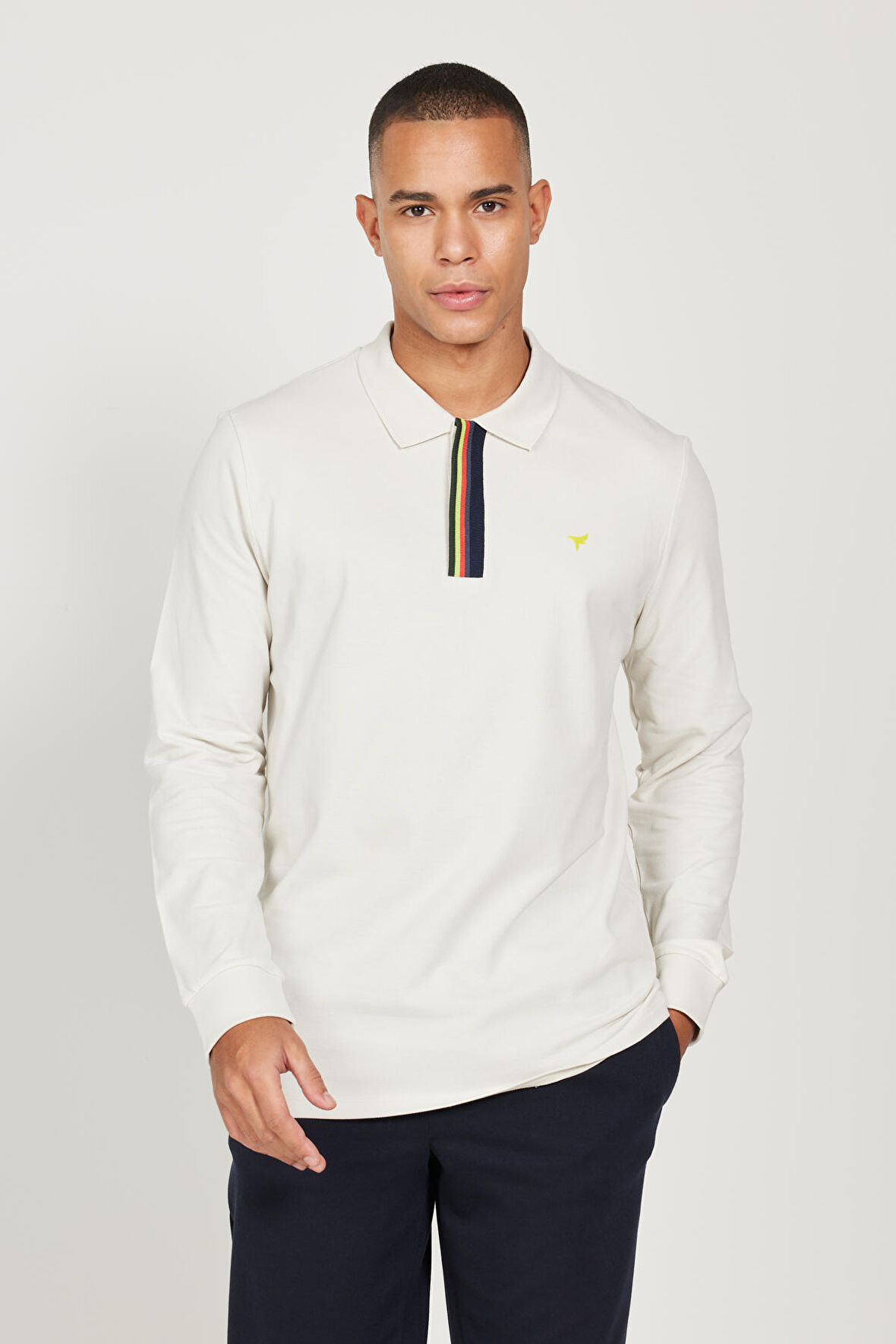 Erkek Bej Slim Fit Dar Kesim Polo Yaka %100 Pamuk Kısa Kollu Baskılı Tişört