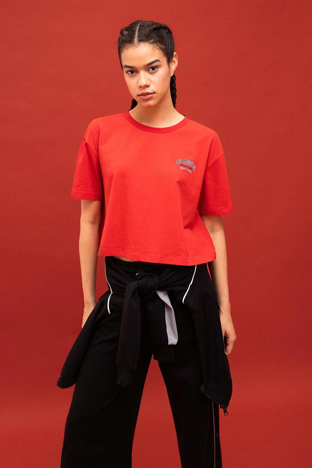 DeFactoFit Crop Bisiklet Yaka Baskılı Sporcu Kısa Kollu Tişört B8981AX24SMRD303