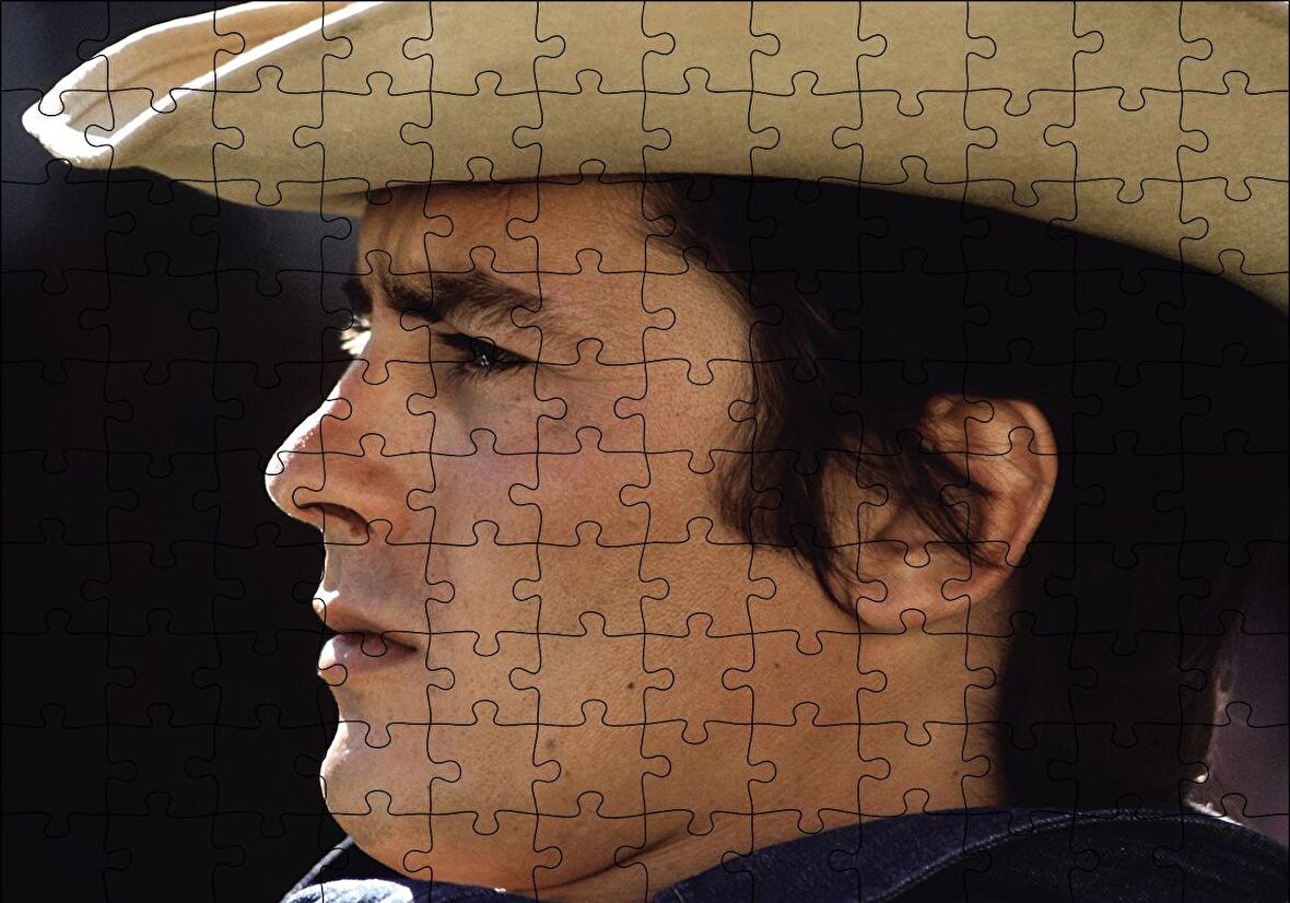 Cakapuzzle  Alain Delon Uzaklara Bakan Puzzle Yapboz MDF Ahşap