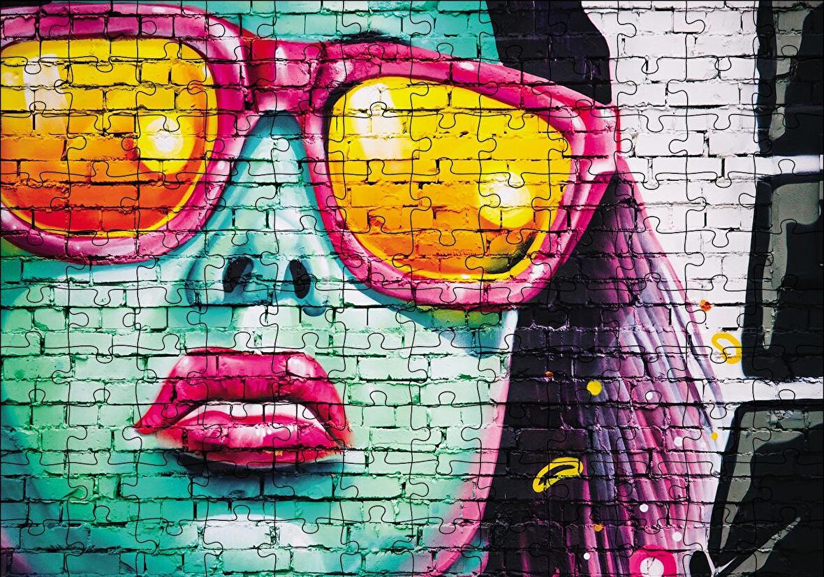 Cakapuzzle  Duvar Resmi Gözlüklü Kadın Puzzle Yapboz MDF Ahşap