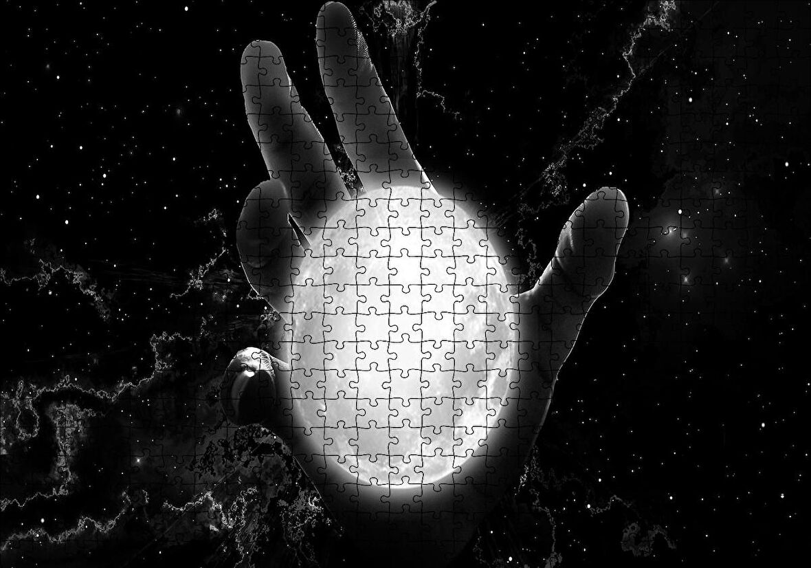 Cakapuzzle  Evrende Avuç İçinde Dünya Puzzle Yapboz MDF Ahşap