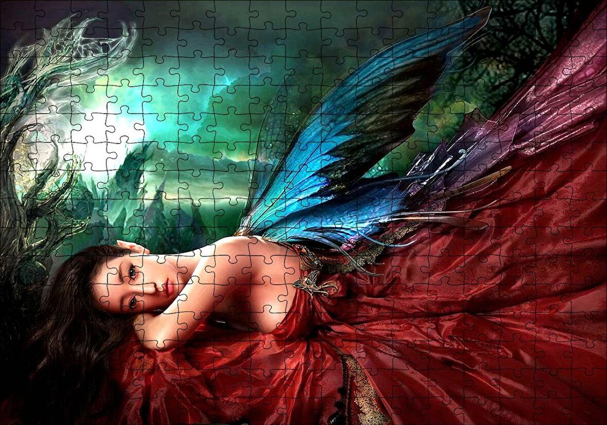 Cakapuzzle  Saten Elbiseli Fantastik Kadın ve Kanatları Puzzle Yapboz MDF Ahşap