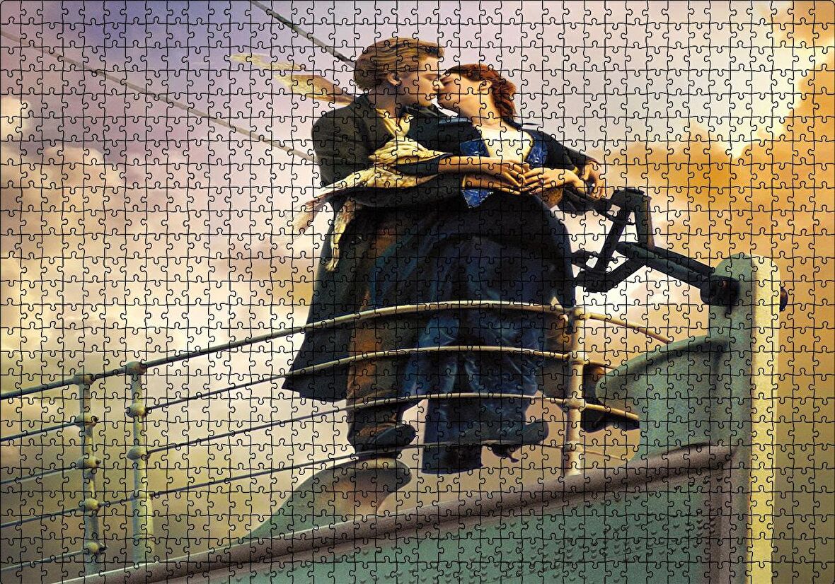 Cakapuzzle  Titanic Rose ve Jack Güvertede Puzzle Yapboz MDF Ahşap