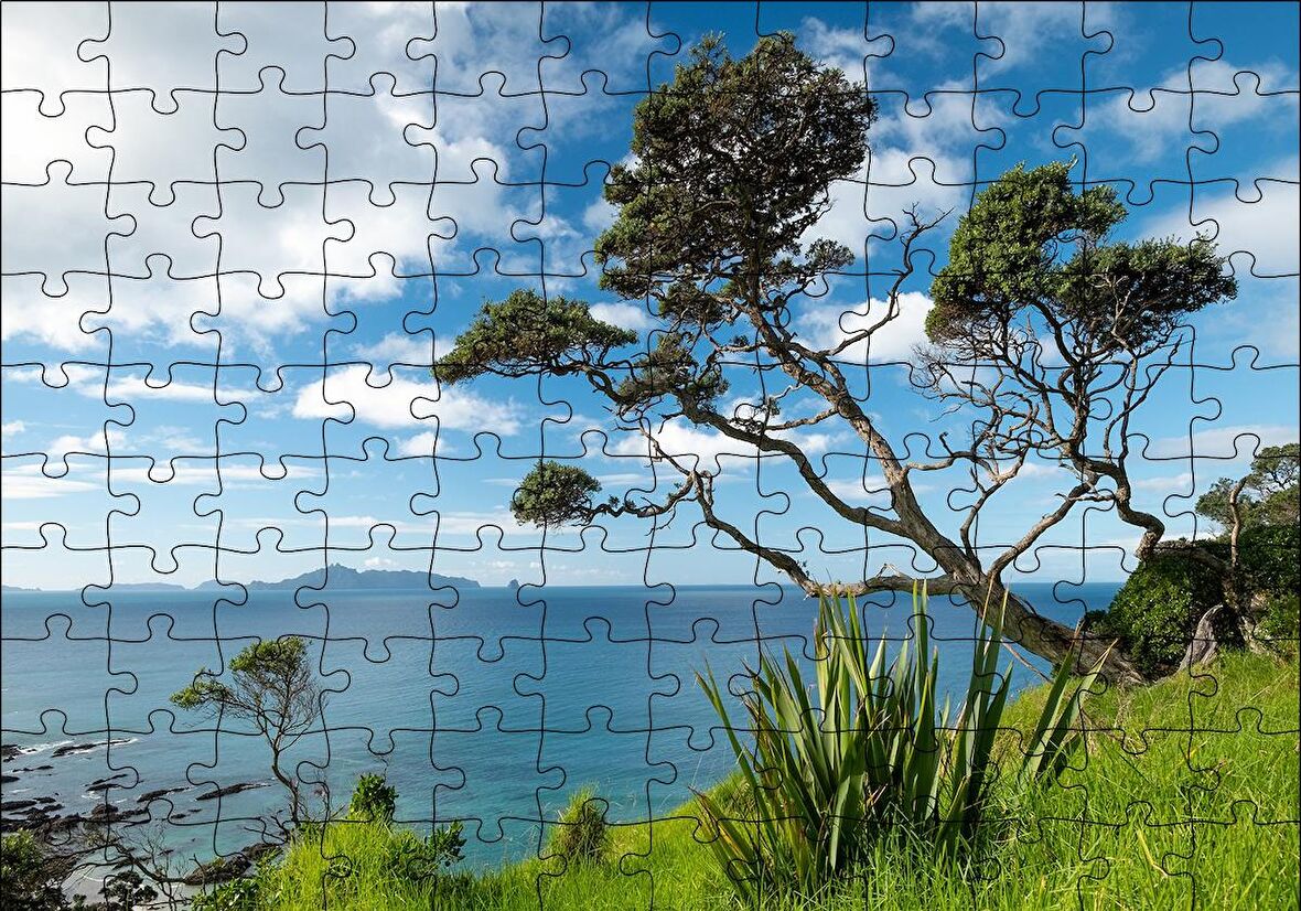 Cakapuzzle  Yeşil Tepeden Deniz ve Bulutlar Manzarası Puzzle Yapboz MDF Ahşap