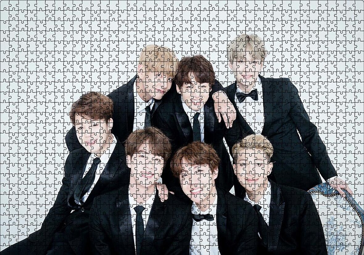 Cakapuzzle  BTS Kore Pop Siyah Takım Elbiseli Puzzle Yapboz MDF Ahşap