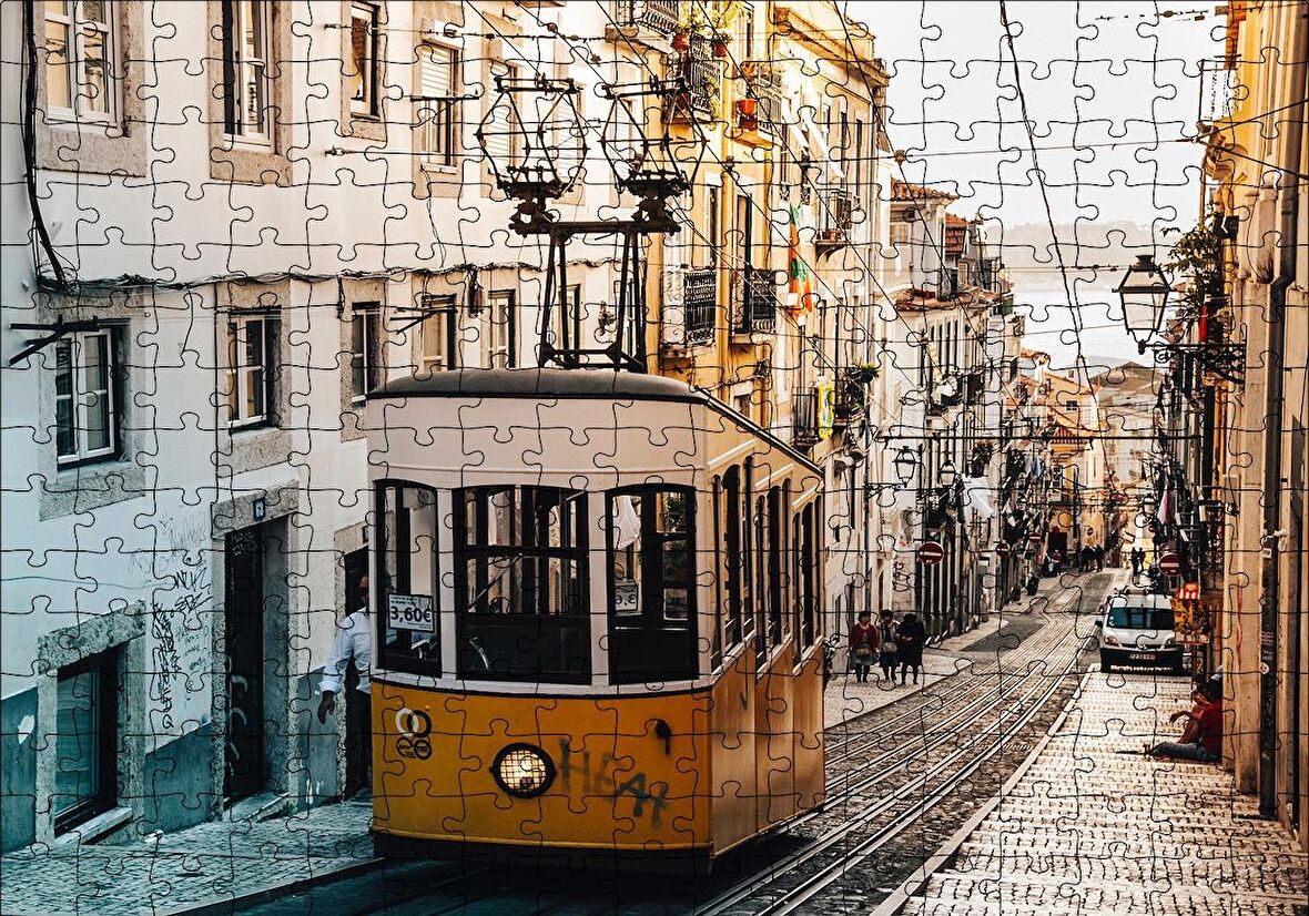 Cakapuzzle  Dar Sokaktaki Tramvay Puzzle Yapboz MDF Ahşap