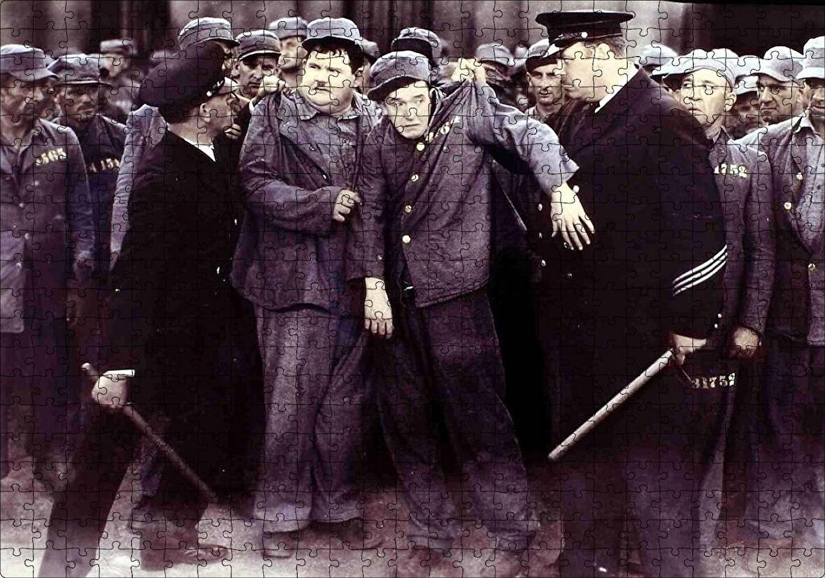 Cakapuzzle  Stan Laurel ve Oliver Hardy Puzzle Yapboz MDF Ahşap