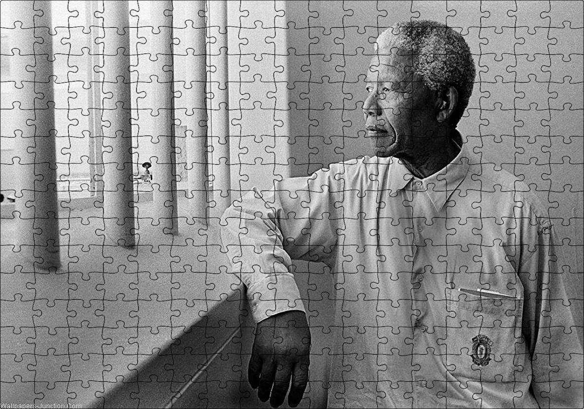 Cakapuzzle  Nelson Mandela Parmaklıklar Ardında Puzzle Yapboz MDF Ahşap
