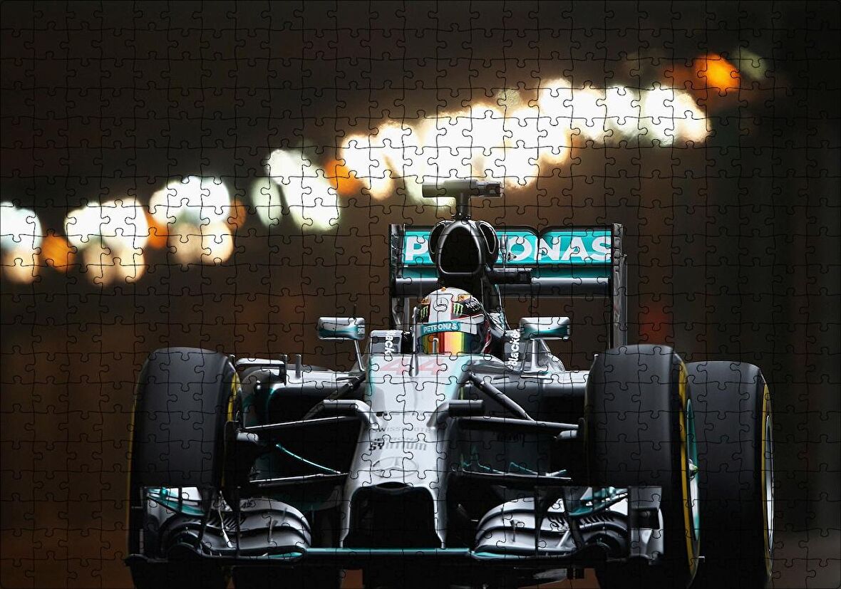 Cakapuzzle  Lewis Hamilton Formül 1 2019 Görseli Puzzle Yapboz MDF Ahşap