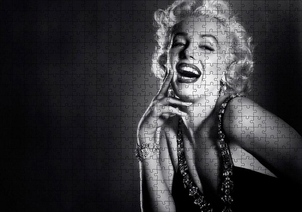 Cakapuzzle  Mutlu Yıllar Marilyn Monroe Görseli Puzzle Yapboz MDF Ahşap