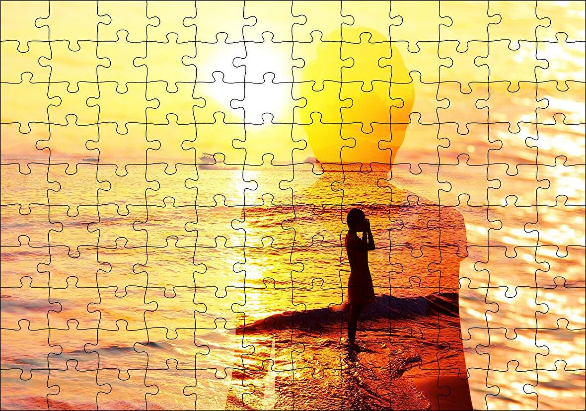 Cakapuzzle  Altın Rengi Güneş Okyanus ve Sahildeki Kız Puzzle Yapboz MDF Ahşap