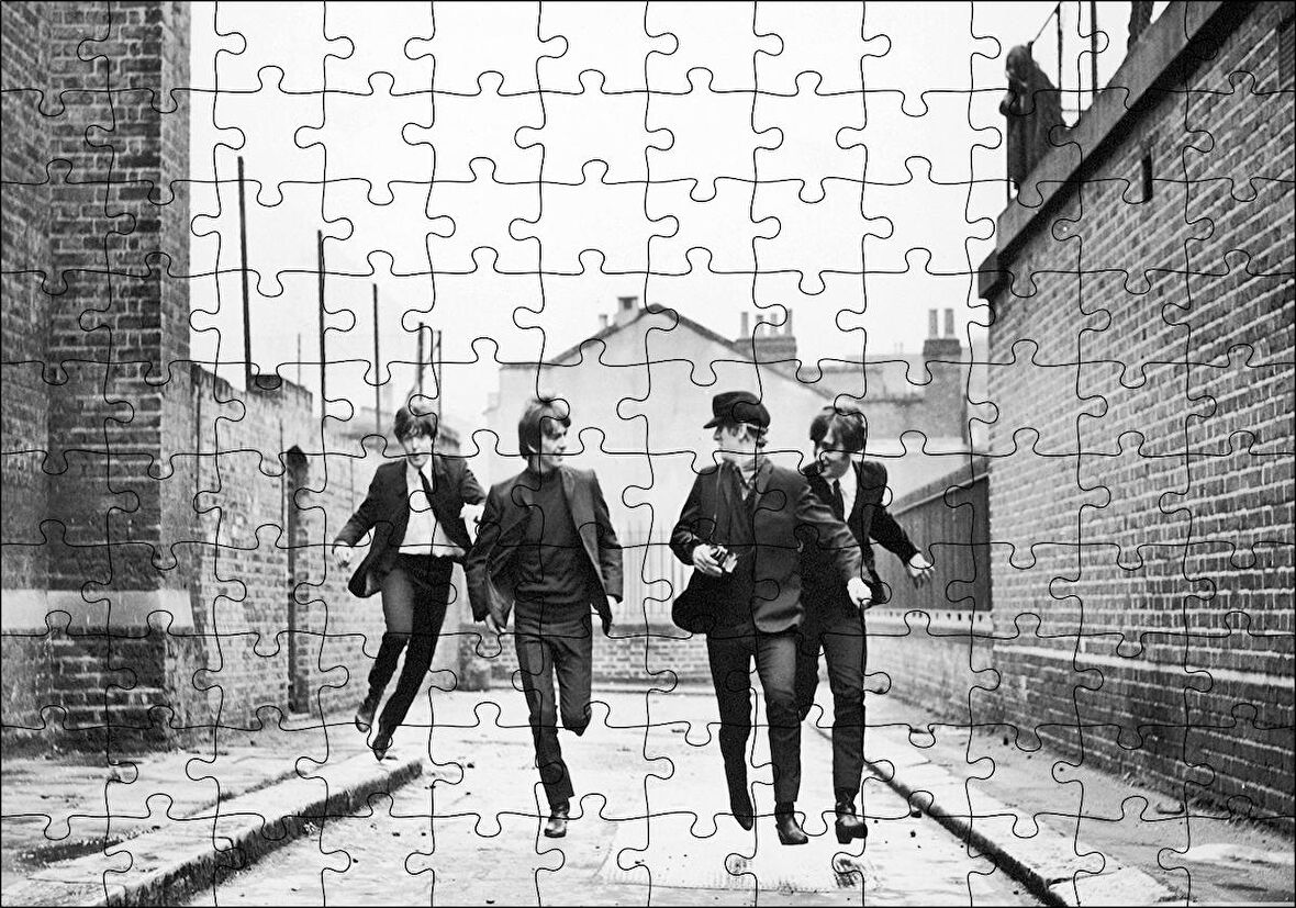 Cakapuzzle  Beatles Grup Üyeleri Koşuyor Siyah Beyaz Puzzle Yapboz MDF Ahşap