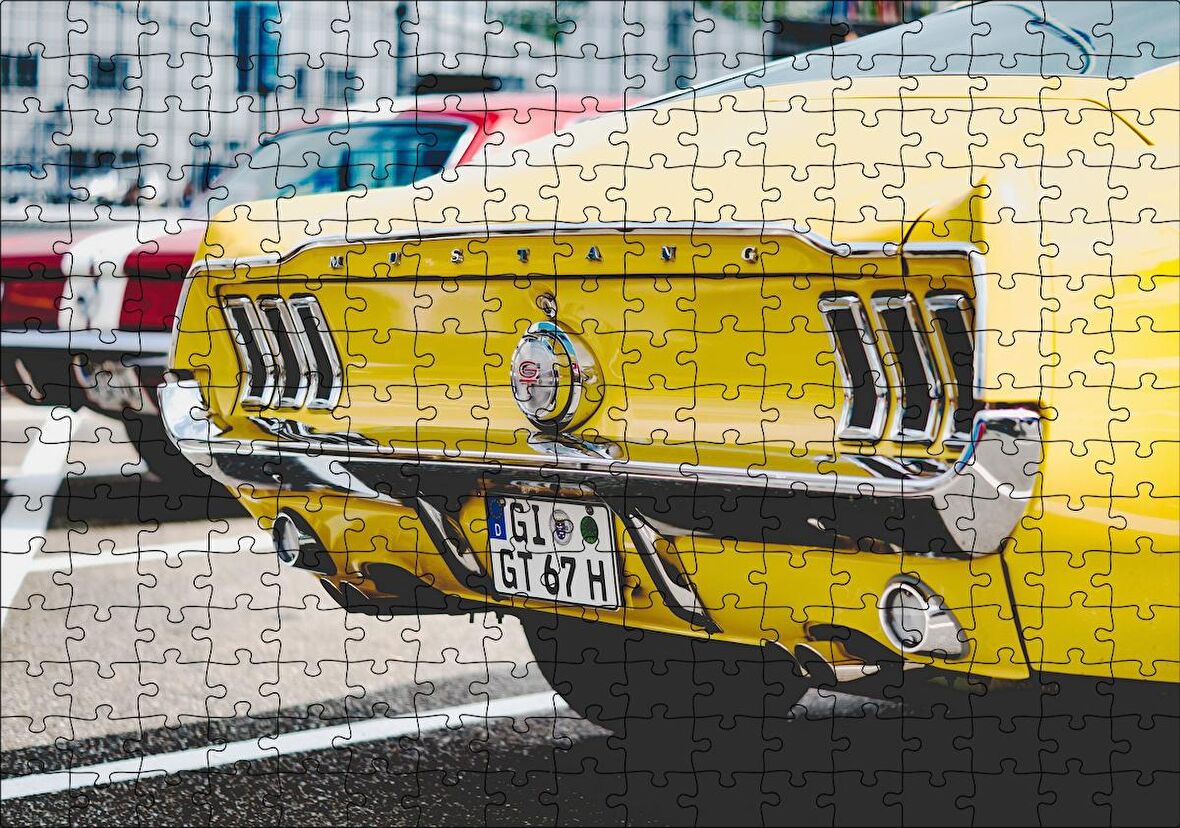 Cakapuzzle Sarı Mustang Klasik Arka Görünüş Yakın Plan Puzzle Yapboz MDF Ahşap