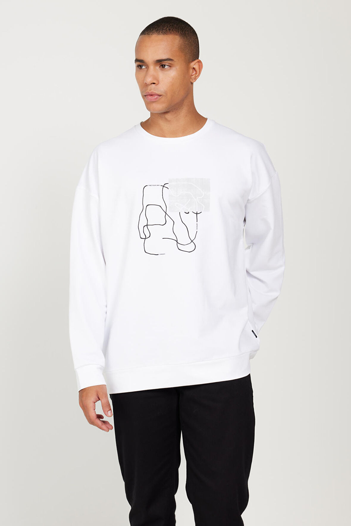 Erkek Beyaz Oversize Bol Kesim Bisiklet Yaka Baskılı Rahat Sweatshirt