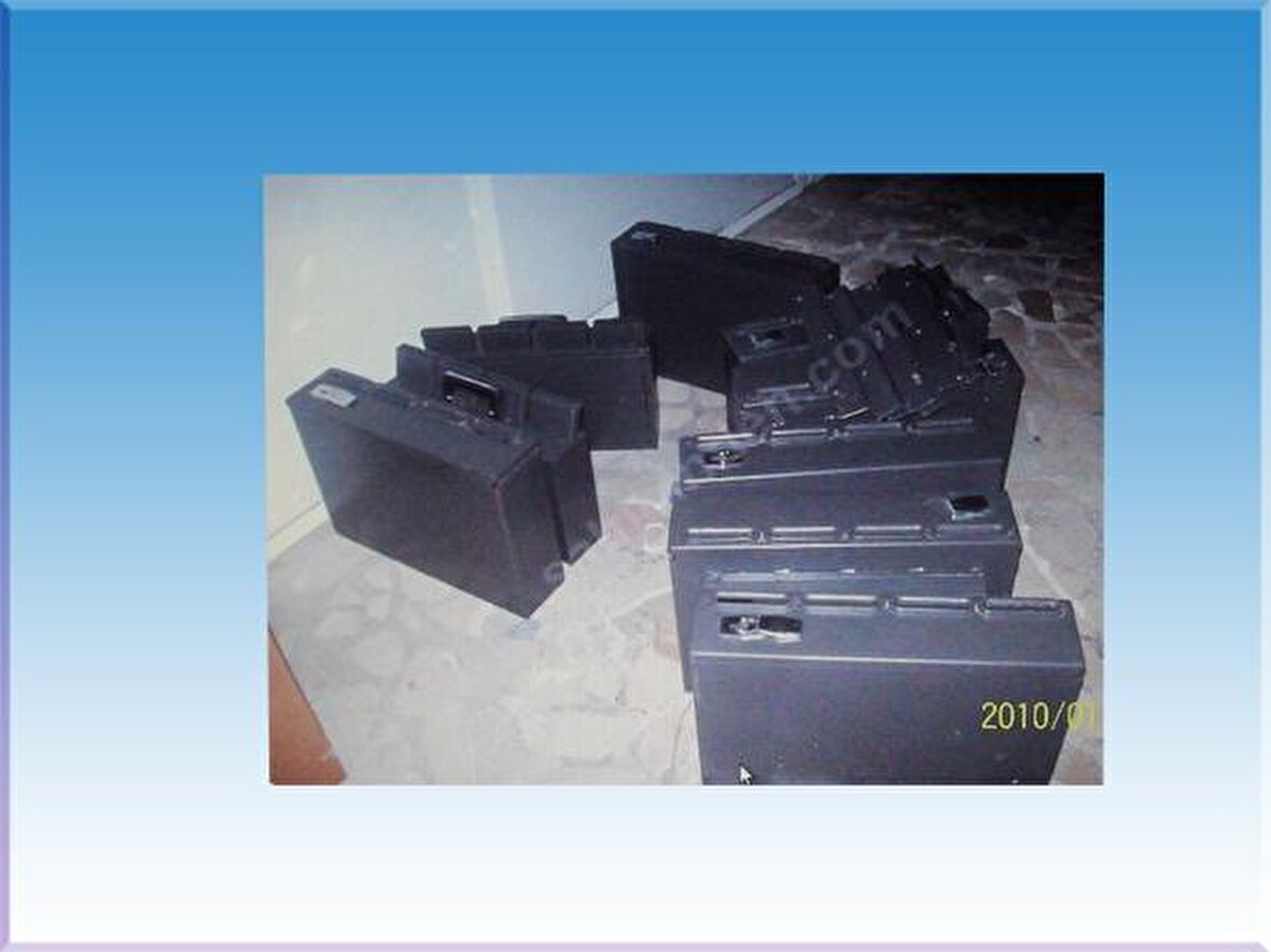 MALBORO ARABA İÇİ TİPİ 4 PARA ATMA GÖZLÜ ARABA KASASI 150 +
