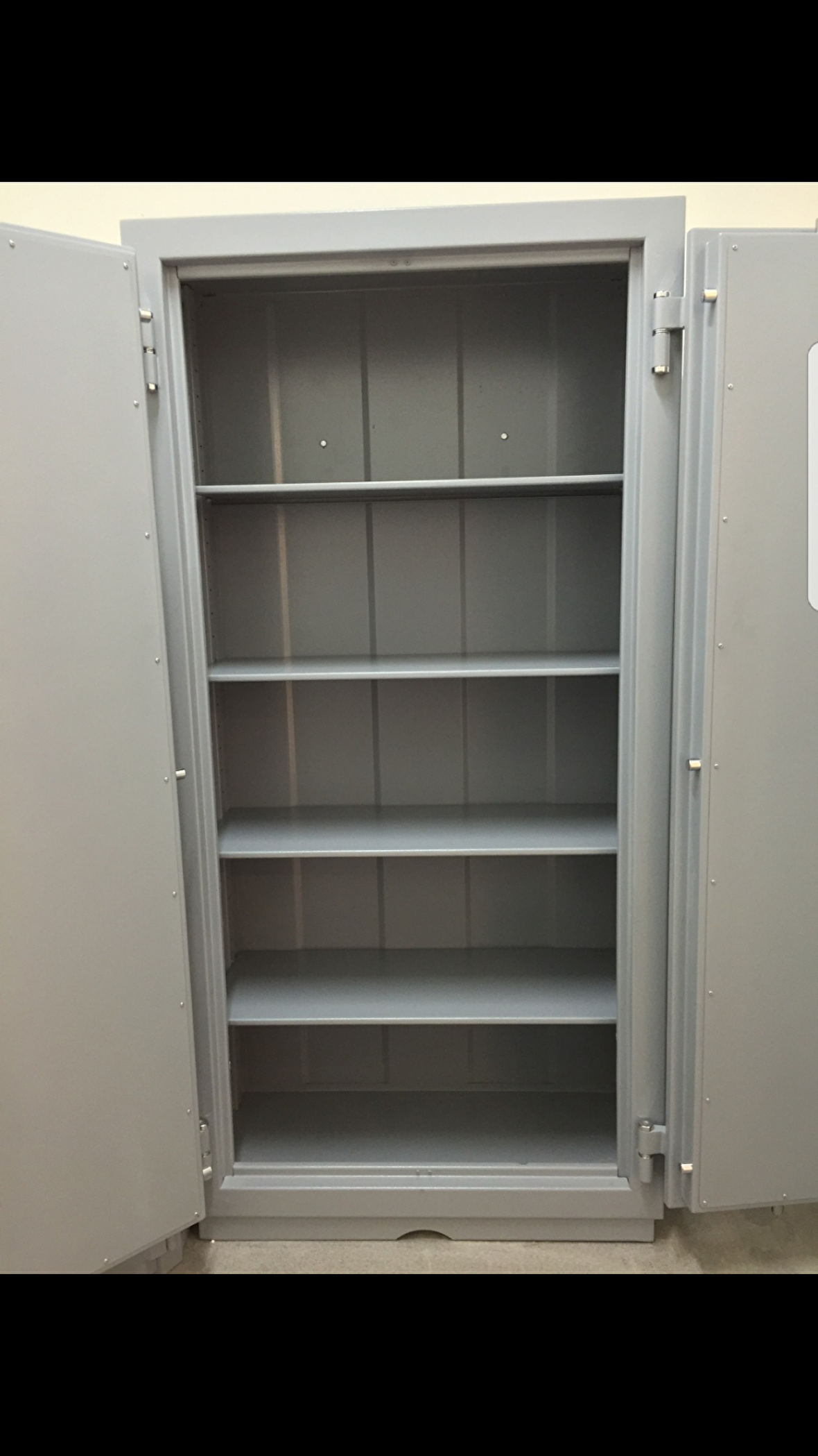 Z016GSAT OFİS TİPİ TEK CİDARLI ÖZEL ANAHTARLI ÇELİK PARA KASA