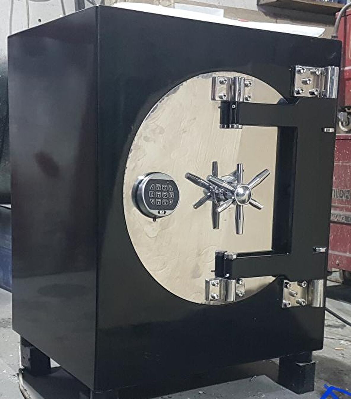 Z007TYUVARLAKBULUTSN İSTANBUL TİPİ TEK KAPILI YUVARLAK KAPA