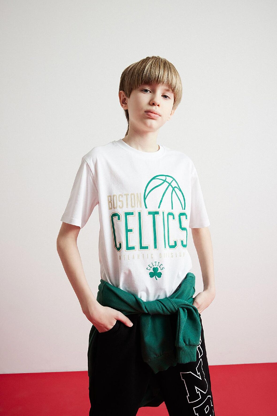 DeFacto Erkek Çocuk NBA Boston Celtics Bisiklet Yaka Kısa Kollu Tişört D9549A825SMWT34