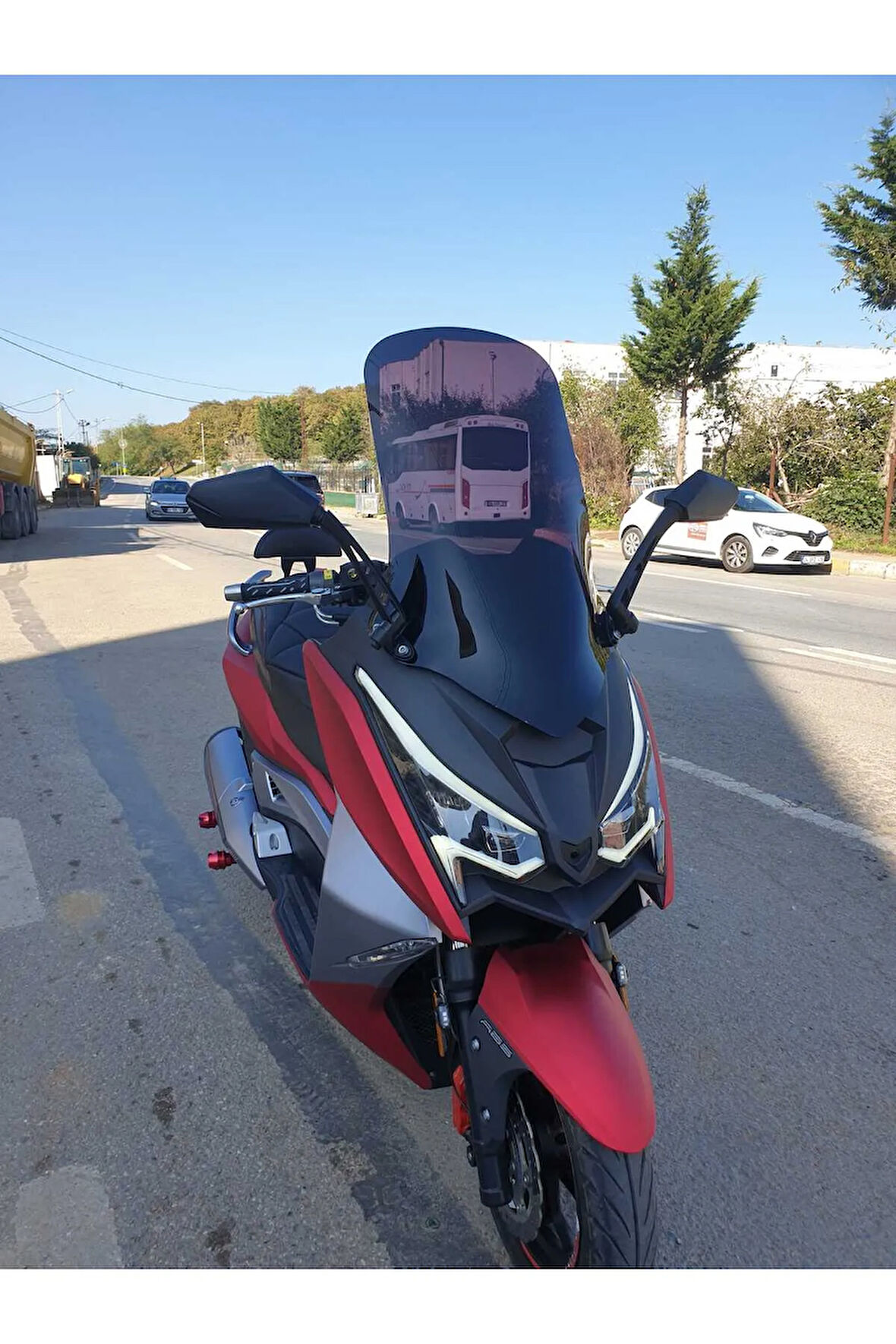 Ariic Chief 318 Siperlik Ön Cam 2023 2024 Model 75cm Siyah Renkli 4mm UZUN CAM