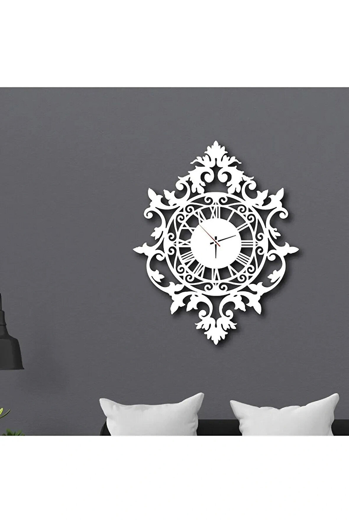 Beyaz Çiçek Desenli Dekoratif Duvar Saat