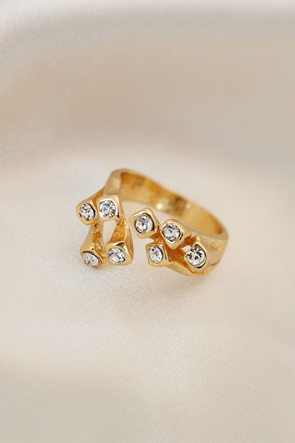 Ayarlamalı Gold Metal Kare Zirkon Taşlı Yüzük