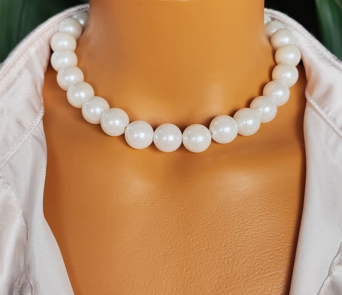 Krem Rengi Büyük İnci Kadın Choker Kolye