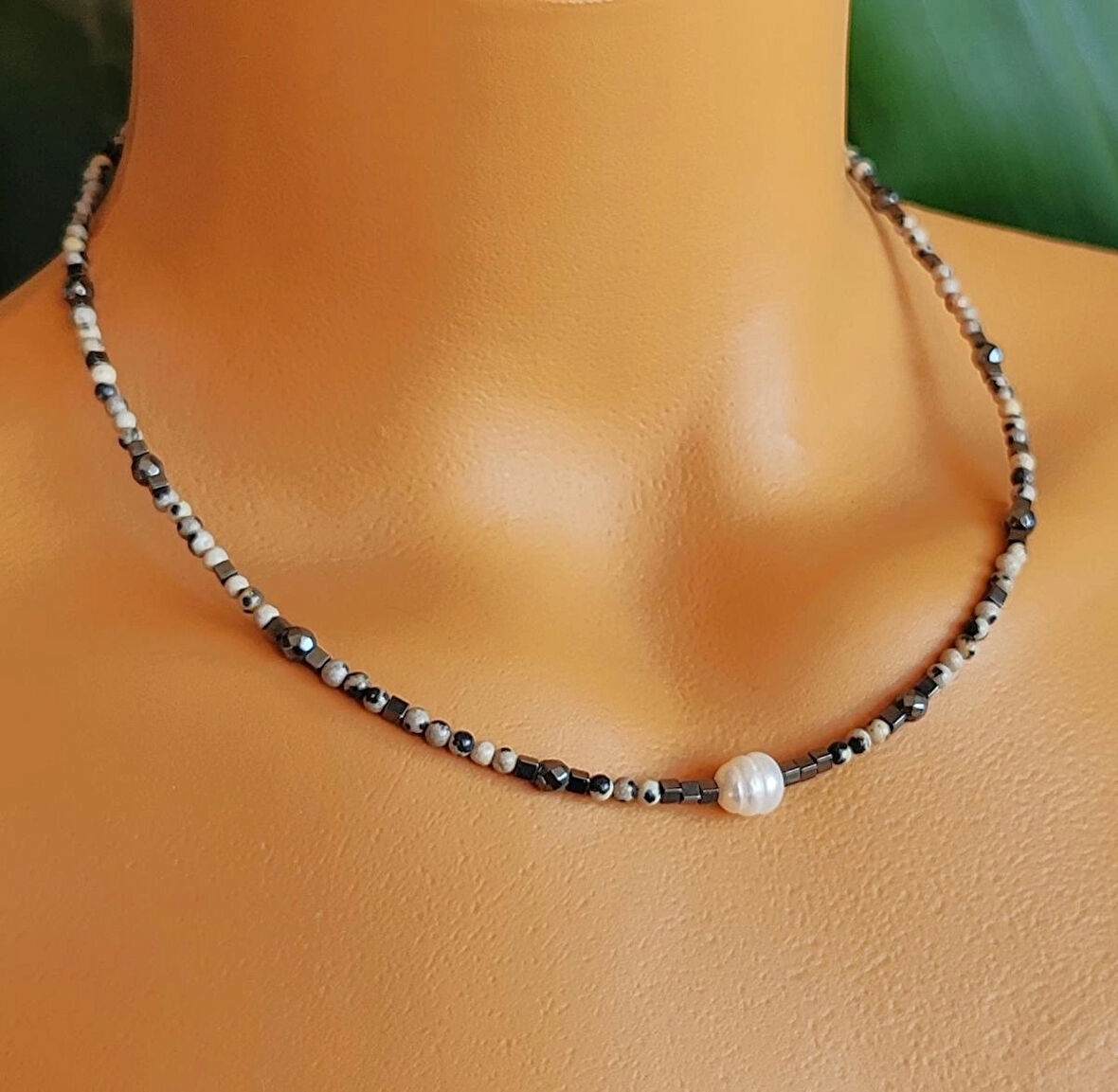 İnci Ceyt ve Hematit Doğal Taş Kolye – Nazar Koruyucu, Enerji Dengeleyici, Şık El Yapımı Kolye				