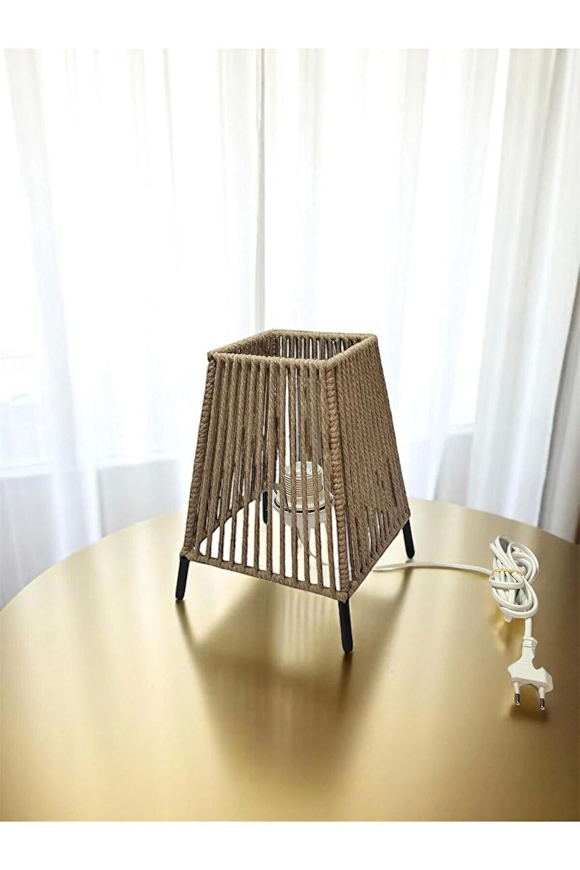Makrome İpli Metal Masa ve Gece Lambası (Kare Konik- Koyu Bej)