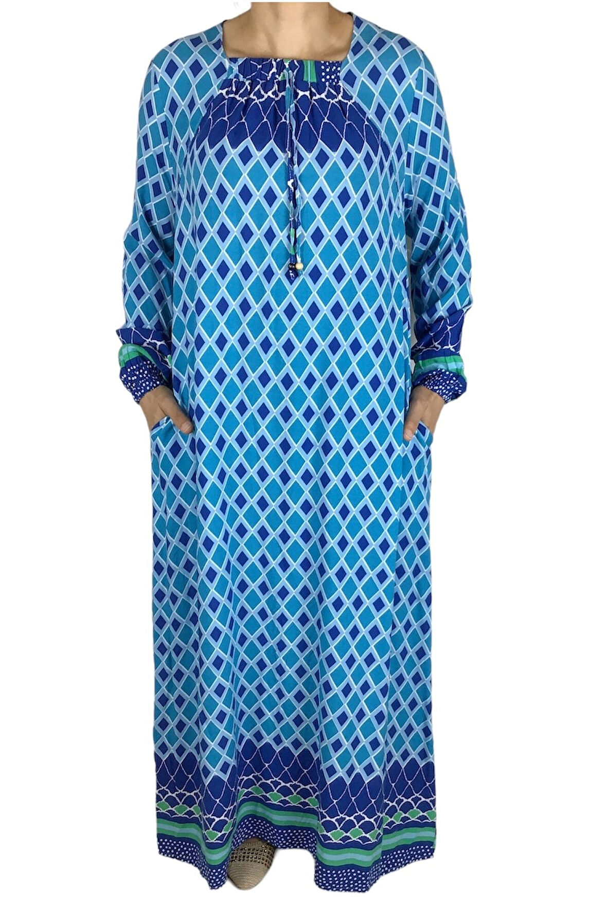 KADIN KARE YAKA KOLAĞZI LASTİKLİ ETNİK DESENLİ UZUN ELBİSE